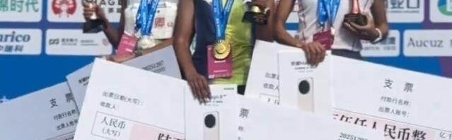 “最快女护士”张水华深圳马拉松再登领奖台，近50天5次参赛，获得超20万元奖金